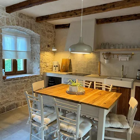 Ferienhaus New 2024! Casa Vecchia Višnjan