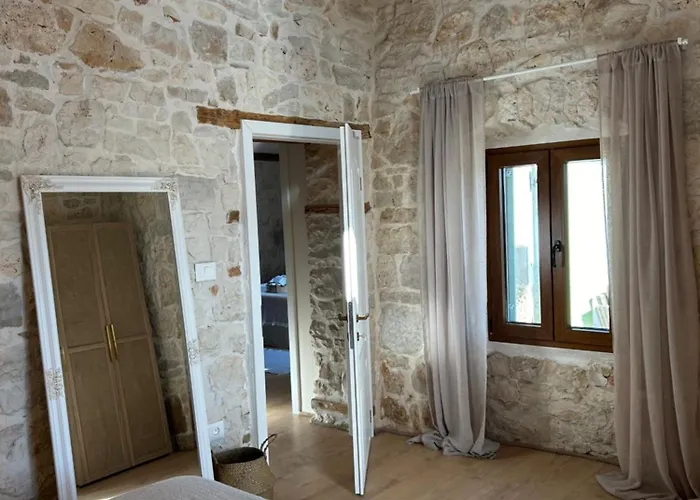 Casa de Férias New 2024! Casa Vecchia Višnjan